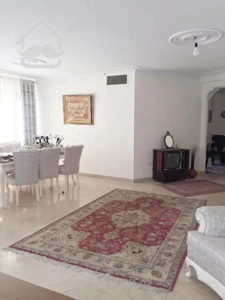 180متر تک واحدی طبقه آخر مناسب سرمایه گذاری