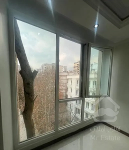 ۱۱۵متری ۲ خواب با ۲ پارکینگ سندی ۵ ساله