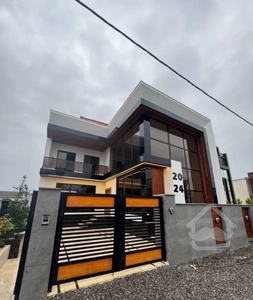 دوبلکس چهار خواب / استخرداخل / سنددار