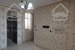 ۷۱متری تخلیه پارکینگ اختصاصی رو به نما چهارم شرقی