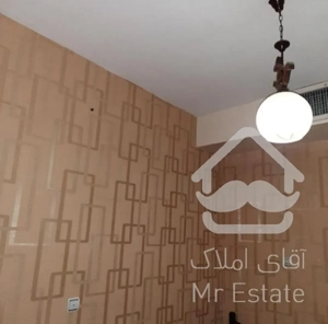 ملک ۷۵ متری