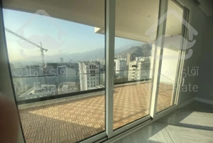 نیاوران ۳۶۰ متر ۳ خواب مستر ۳پارکینگ ۶۰متر تراس