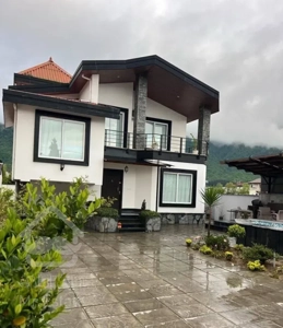 فک کن تو عمارتتی پشت به جنگل/آواز پرنده‌تو‌خونته