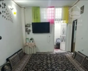 آپارتمان ۶۵ متری / حاشیه خیابان / موقعیت عالی