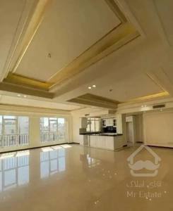 111متر**شاهکار نور و نقشه**کلیدنخورده