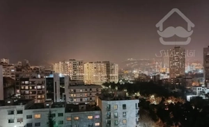 ۱۳۰ متر ۳ خواب ویو دار تاپ لوکیشن فول مشاعات