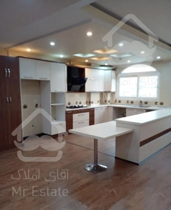 ۱۲۵متر ۲خوابه فول امکانات سازه ای باشکوه در صادقیه