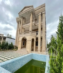 فروش کاخ ویلا  شاهنشاهی استخر چهارفصل/سنددار