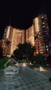 برج دو قلو المپیک ۱۵۰ متر ۳ خوابه