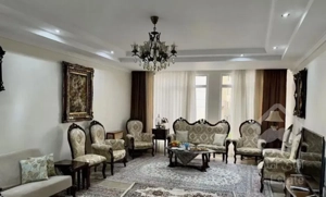 ۱۱۰ متر / فول امکانات /نما تراورتن/ خطی رو به جنوب