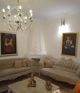 ۱خوابه ۲پارکینگه طبقه اول واقعی لعل اخر سالن پرده