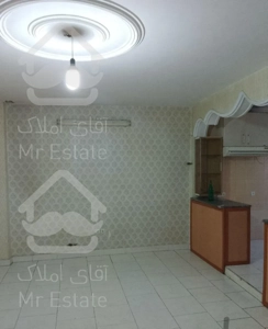 ۵۲متری/تک واحدی/تخلیه/خ صفری/ عارف