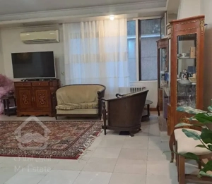 ۱۱۰متر +۳خواب /بلوار۲۴متری/۱۵ساله