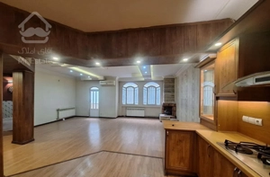 ۱۰۰ متر با۳تا پارکینگ  اوایل هاشمیه کوچه۲۰متری فول