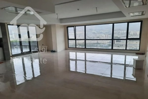 واحدی دفتر فروش برج ۲۰۰متر ۱۰۰متر تراس