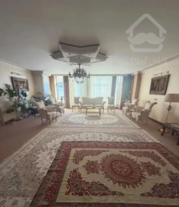 آپارتمان۱۸۰متر/دوکله نور/تک واحدی /بسیار خوش نقشه