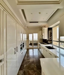 340مترفرمانیه شرقی.برجباغ طبقه10ویوتراس