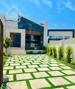 فروش ویلاهمکف مدرن/شهرکی /نزدیک جاده اصلی