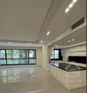 ۱۳۵ متر  نوساز  سالن پرده خور  فردوس شرق