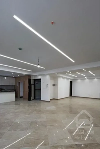 اپارتمان ۱۳۷ متری*فول نوساز*جمهوری باستان*تک واحد