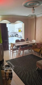 هم خونه موجه