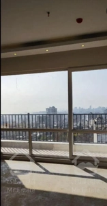 ازگل ۱۷۳متر نوساز ۲پارکینگ