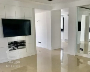 خرید آپارتمان 235 متری نیاوران گلسنگ