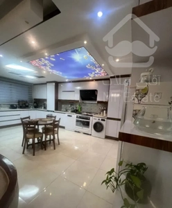 اپارتمان ۱۵۰متری شیک