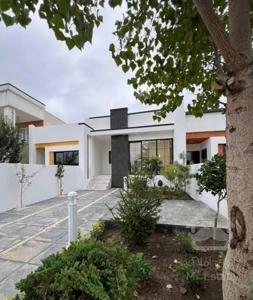 ویلاباغچه۲۰۰متری*شهرک تهرانی نشین*زیرقیمت فوری