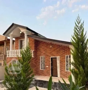 ویلا باغچه نیم پیلوت 205 متری شهرکی سندتک‌برگ