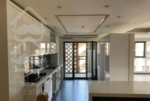 سهروردی شمالی آپادانا ۱۳۰متر ۳خواب فول کلید نخورده