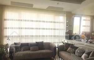 ۸۹ متر آپارتمان ۲ خواب، خوش نقشه و غرق نور