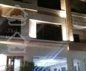 نوساز ۲۱۶ متری ۳ خوابه فلکه اول