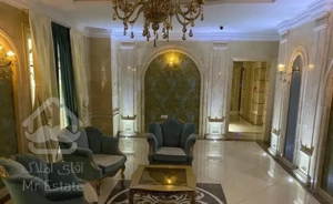 در‌که ۱۱۰ متر نوساز ۲ خواب طبقه اخر