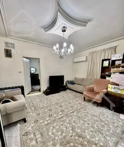 ۵۳ متر فول امکانات خوش نقشه نورگیر