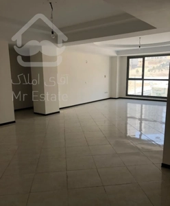 واحد ۱۶۷ متری ،۳ خواب ، سالن بزرگ و بالکن عالی