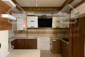 اپارتمان ۱۰۸ متری/دو خوابه/بسیارشیک/خ حمزه اصفهانی