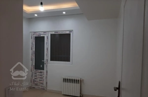 آپارتمان ۸۰ متری. با یک تراس و یک بهار خواب بزرگ