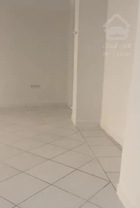 ۶۰ متری/زیر قیمت منطقه/باسازی شده