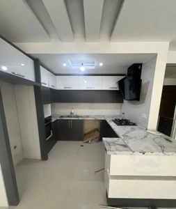 ۸۳ متر ۲ خوابه ( نوسازی شده)