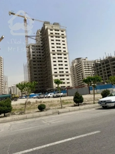 ۱۱۰متر ۲خواب ویودار طبقه۱۶ مدیران شهرداری کوهک