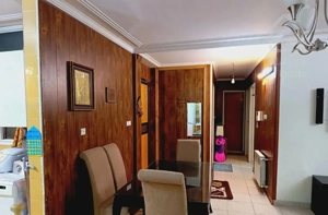 آپارتمان دوخوابه ملاصدرا حکیمی غربی بر خیابان اصلی