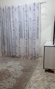 آپارتمان بازسازی شده . طبقه سوم .