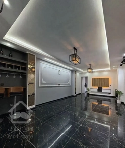 آپارتمان 73متری با 10متر حیاط اختصاصی و کافه بار