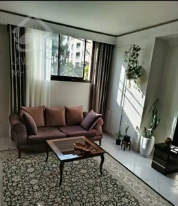 همکف حیاط اختصاصی/ ۱۷ شهریور