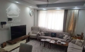 ۴۵متر * پارکینگ سندی * چند قدمی ولیعصر