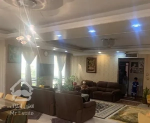 3خواب،107متر،فردوس غرب،نورگیر،پارکینگ تا3ماشین