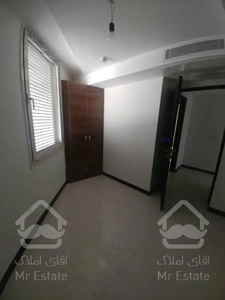 آپارتمان ۸۰ متر/۲خواب/فول امکانات/غرق در نور/