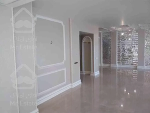 رهن آپارتمان ۱۹۰ متری نیاوران