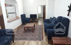 طبقه اول.حیاط دار.مکانی آرام وتمیز